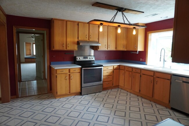 Building Photo - 23217 NE 92nd Ave