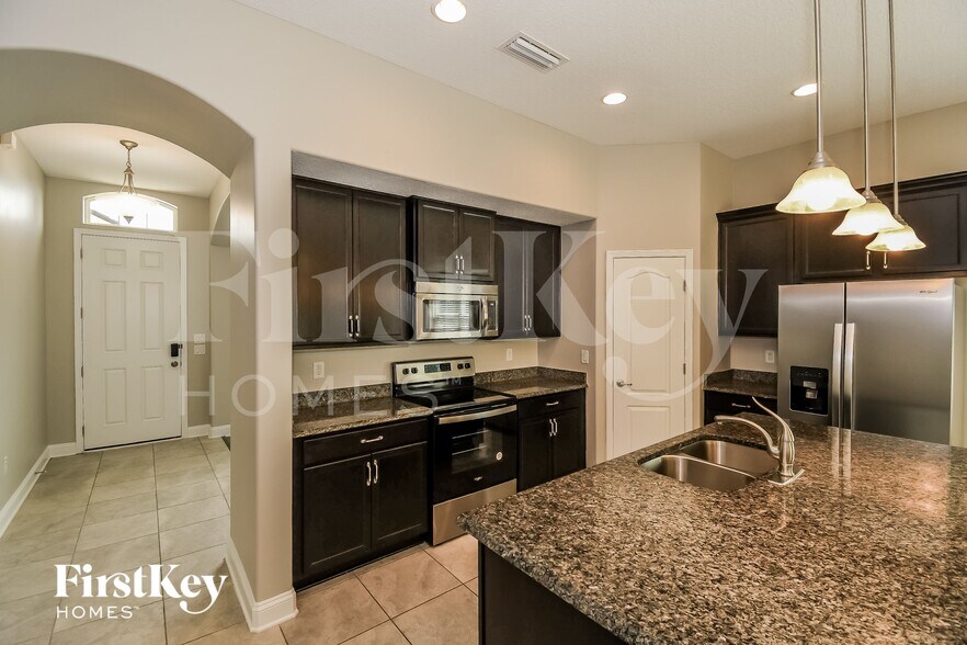 Building Photo - 4157 Emilio Ln