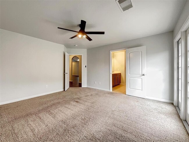 Building Photo - 2514 Golden Brandy Ln