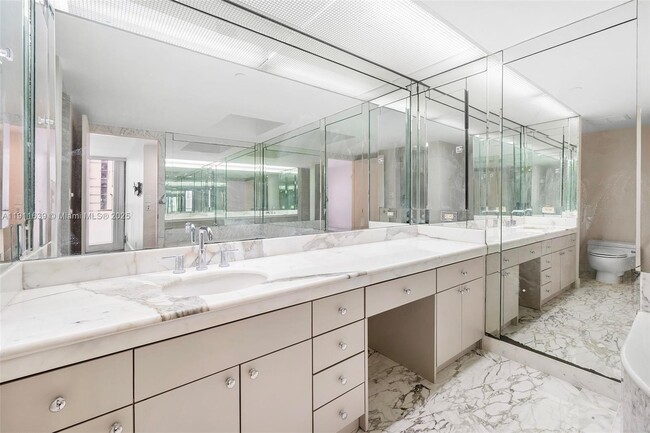 Building Photo - 19707 Turnberry Way