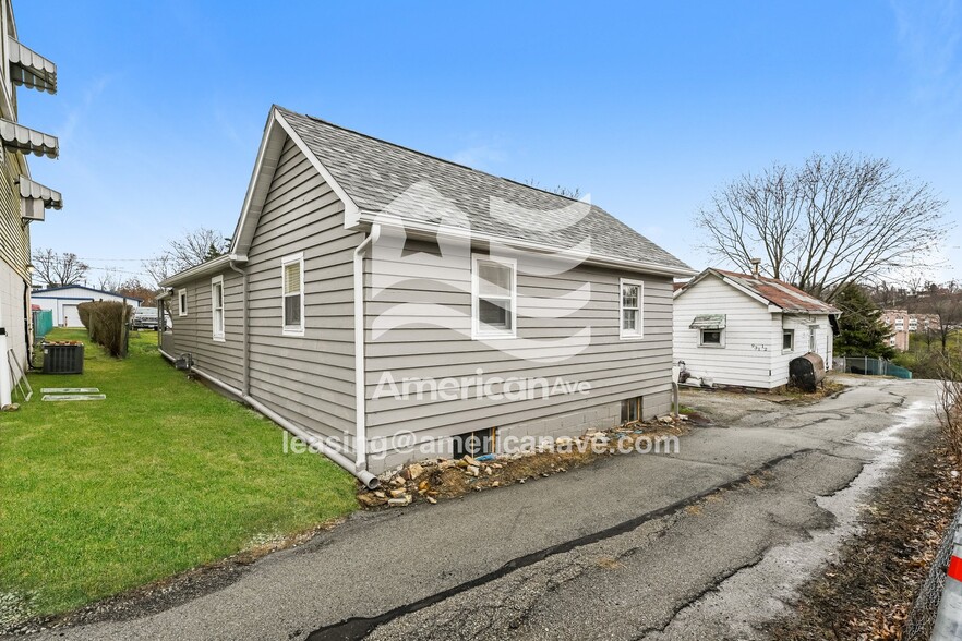 Building Photo - 933 Sycamore St