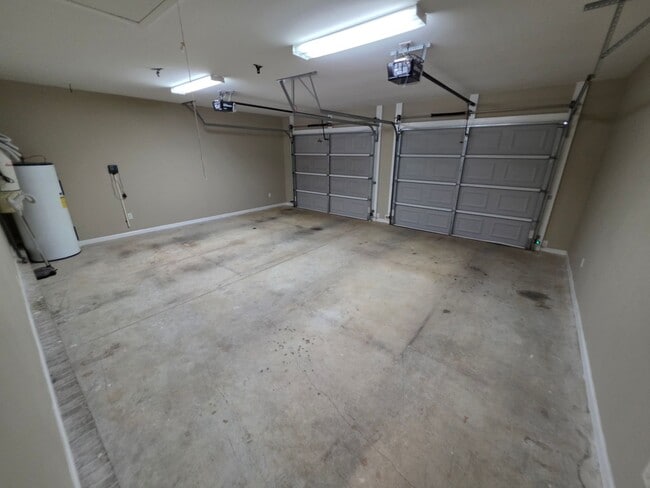 Building Photo - Available January!