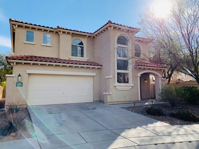 Building Photo - Beautiful Home In Rancho Sahuarita Located...