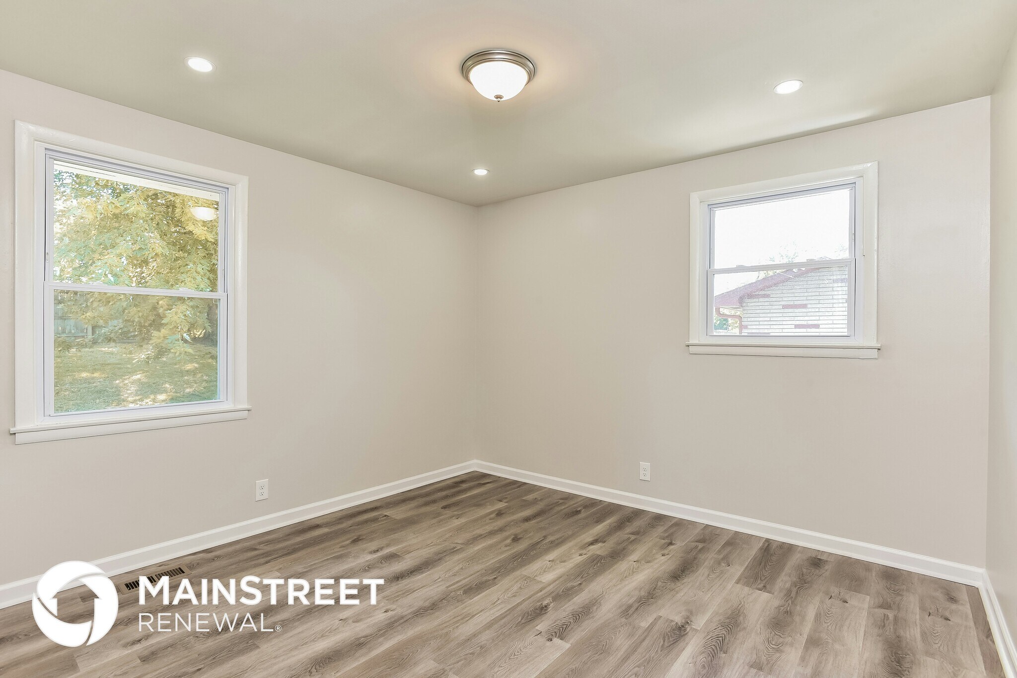 Building Photo - 1810 Willow Springs Dr