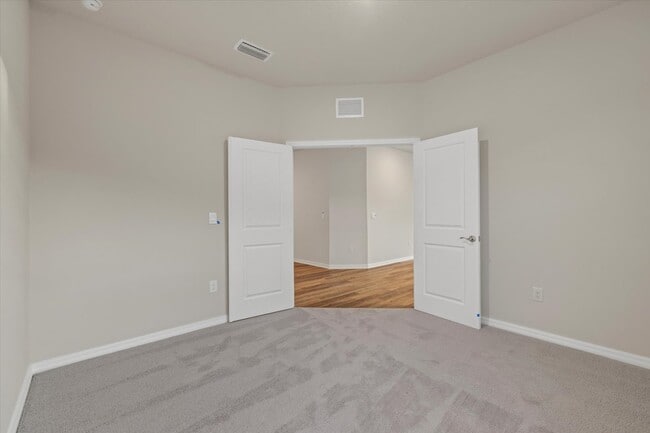 Building Photo - 642 157th Ct E