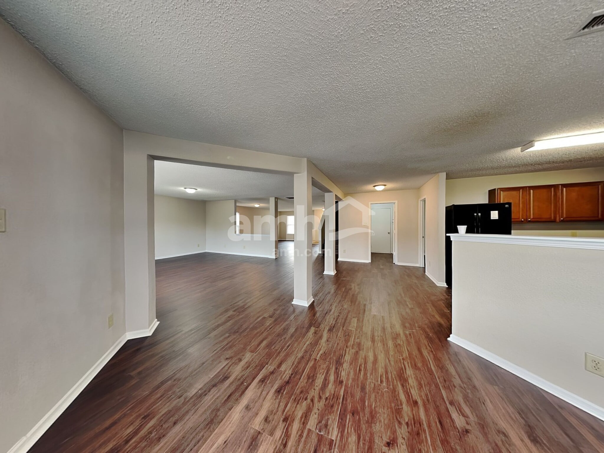 Building Photo - 12422 Rose Haven Dr