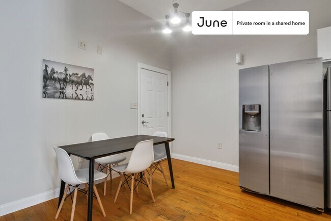 Building Photo - Room in Shared 5 bed/2.5 bath home in Roxbury