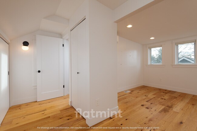 Building Photo - 2315 N 56th St