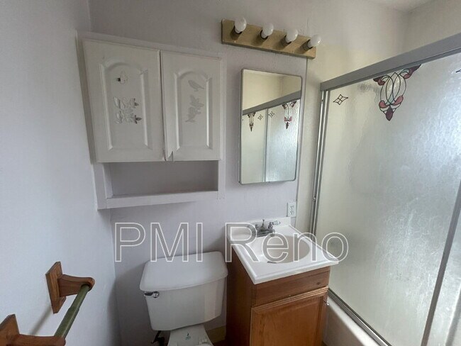 Building Photo - 2075 Patton Dr