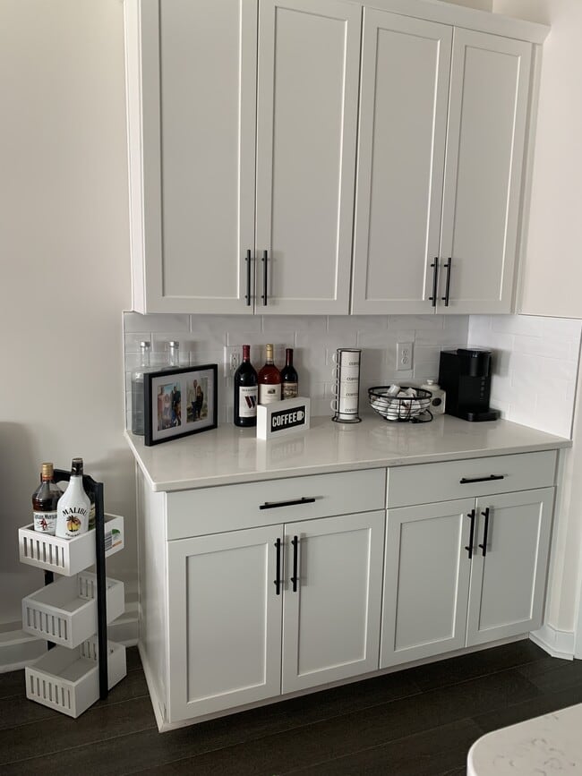 Building Photo - 2325 Hazel Wy