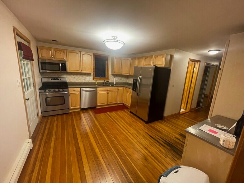 Kitchen - 5 Linwood Rd