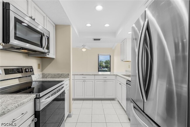 Building Photo - 15751 Windward Way Cir