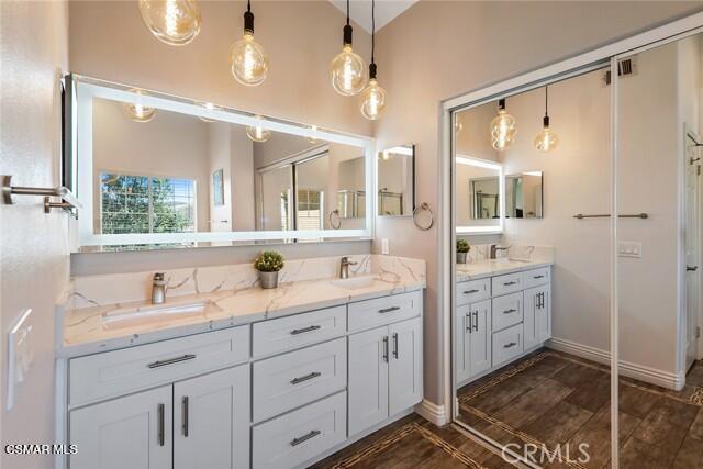 Building Photo - 525 Shadow Ln