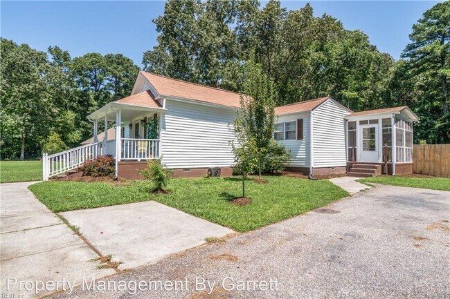 Building Photo - 3 br, 2 bath House - 506 Carys Chapel Road