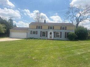 Building Photo - Renovated large home located in Beachwood