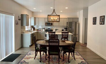 Building Photo - 4 bedrooms upstairs PLUS an OFFICE on the ...