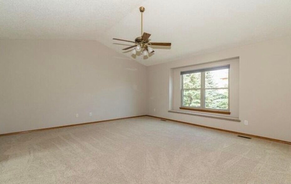 Building Photo - 15425 Holbein Dr