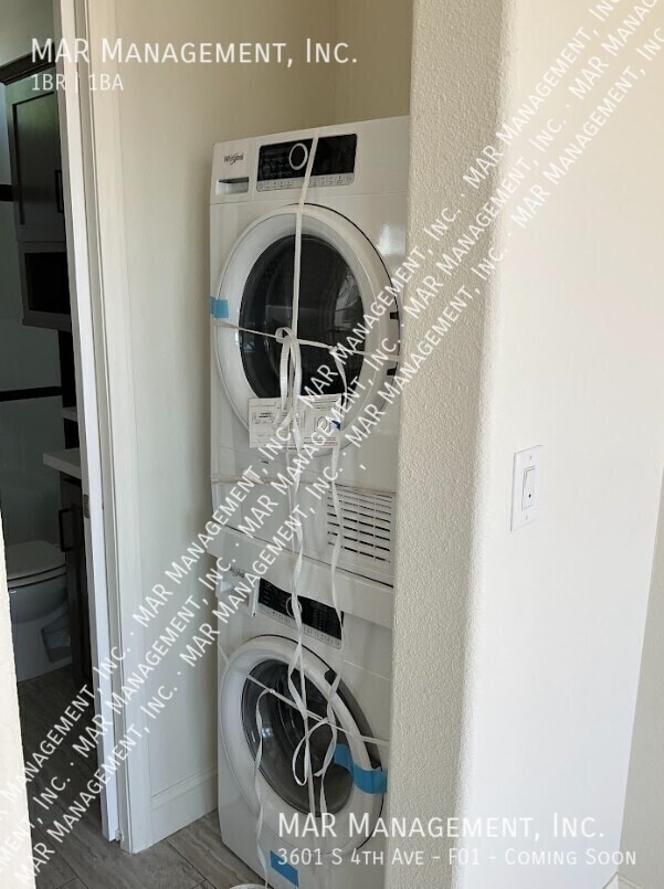 Building Photo - 3601 S 4th Ave