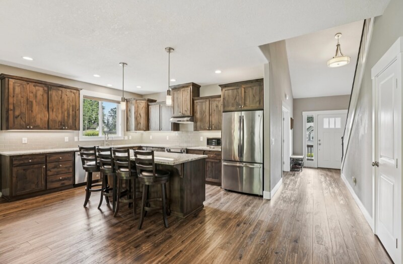 Building Photo - 4677 Southampton Dr SE