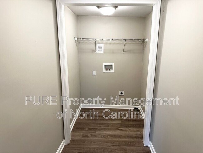 Building Photo - 213 Irma Ave