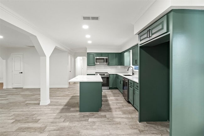 Building Photo - 5425 Jeffrey St