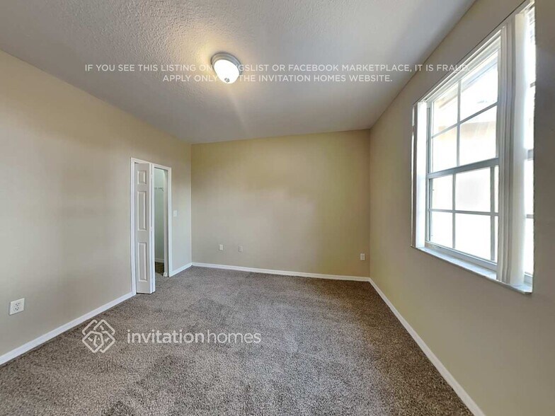 Building Photo - 15349 SW 119th Ln