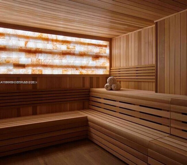 Building Photo - 1100 West Ave