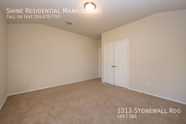 Building Photo - 1313 Stonewall Ridge