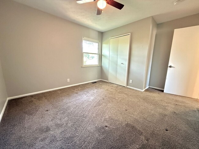 Building Photo - 575 W Market St