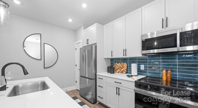 Building Photo - 120 Matheson Ave