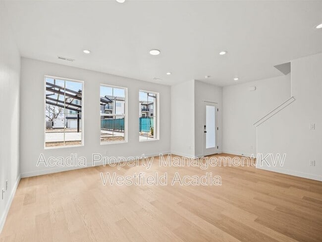 Building Photo - 226 E 860 S