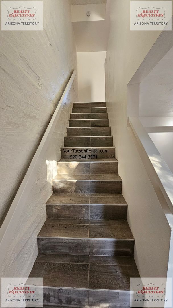 Building Photo - Fort Lowell & Campbell area Condo - 2 Bedrooms & 1.5 Bathrooms