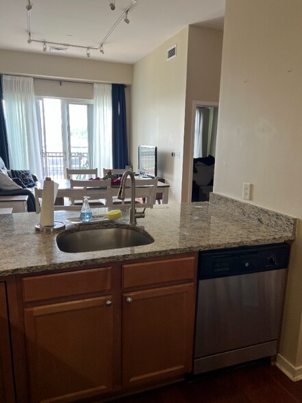 Building Photo - 530 Harlan Blvd