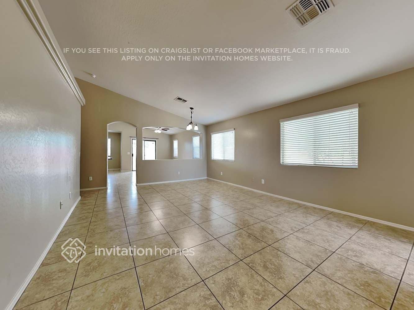 Building Photo - 3433 W La Salle St