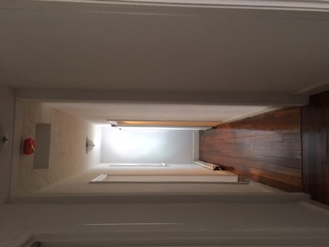 Building Photo - 349 Thayer St