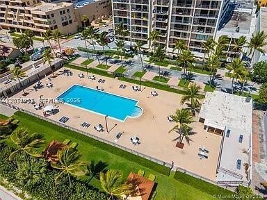 Building Photo - 2625 Collins Ave