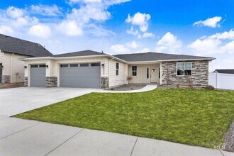 Building Photo - Immaculate Single-Level Home w/3-Car Garage