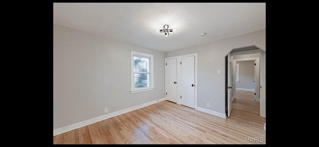 Building Photo - 3709 Eminence Blvd