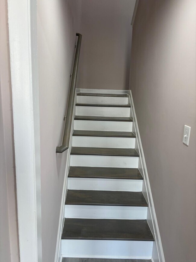 Building Photo - 1711 N Caroline St