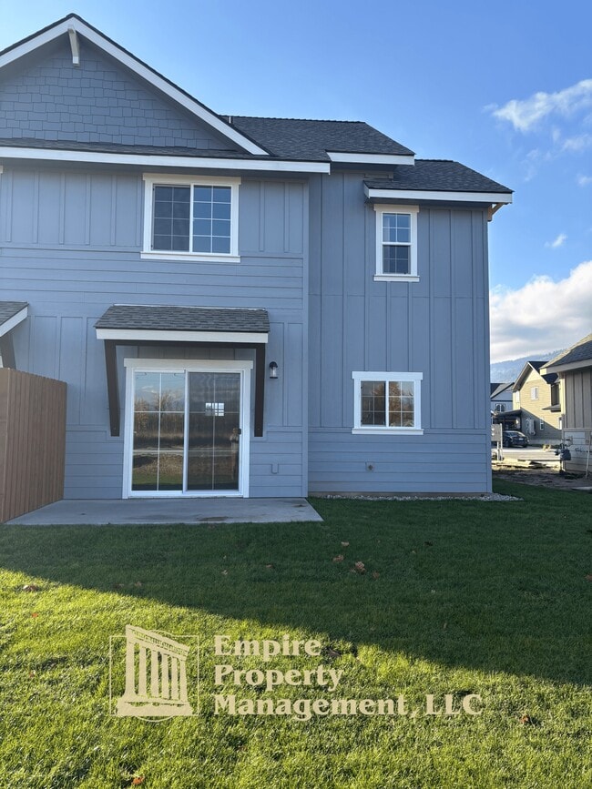 Building Photo - 1656 Irvine Wy