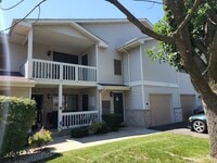Building Photo - 3 bedroom Kenosha condo