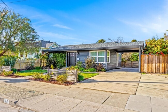 Building Photo - 25 W Central Ave