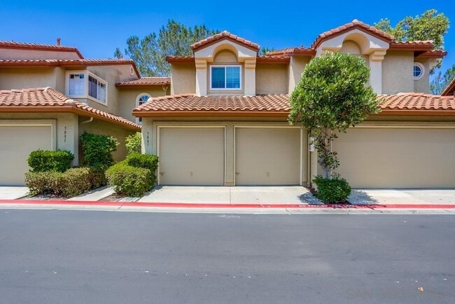 Primary Photo - 3887 Creststone Pl
