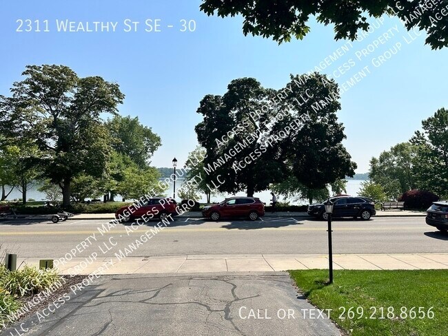 Building Photo - 2311 Wealthy St SE