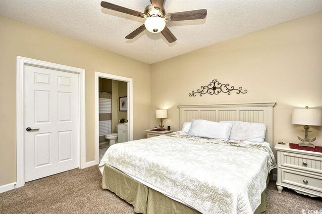 Building Photo - 5750 Oyster Catcher Dr
