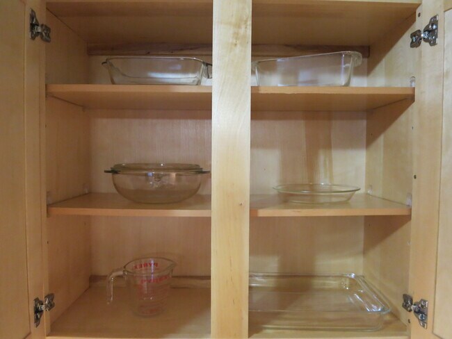 Building Photo - Lauesen Ave.