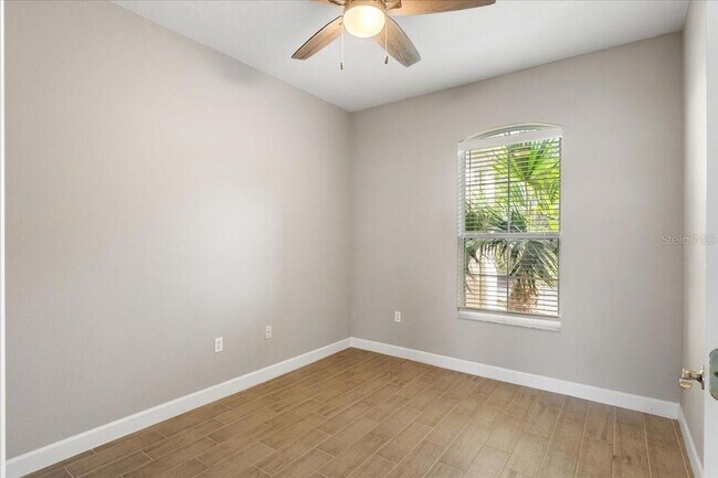 Building Photo - 2580 Channel Way