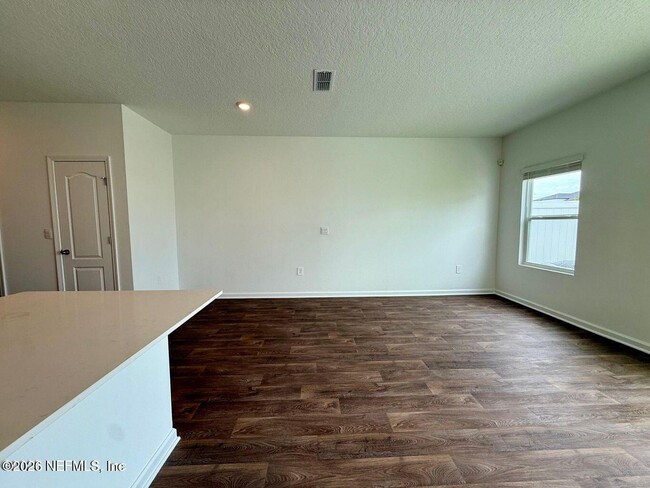 Building Photo - 1469 Jeremiah St