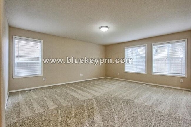 Building Photo - 4 Bed, 2.5 Bath Home Off SE Eaton Blvd and Weaver Creek in Battle Ground