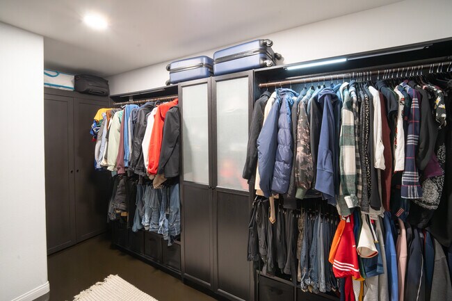 Building Photo - 14557 Cambria Way